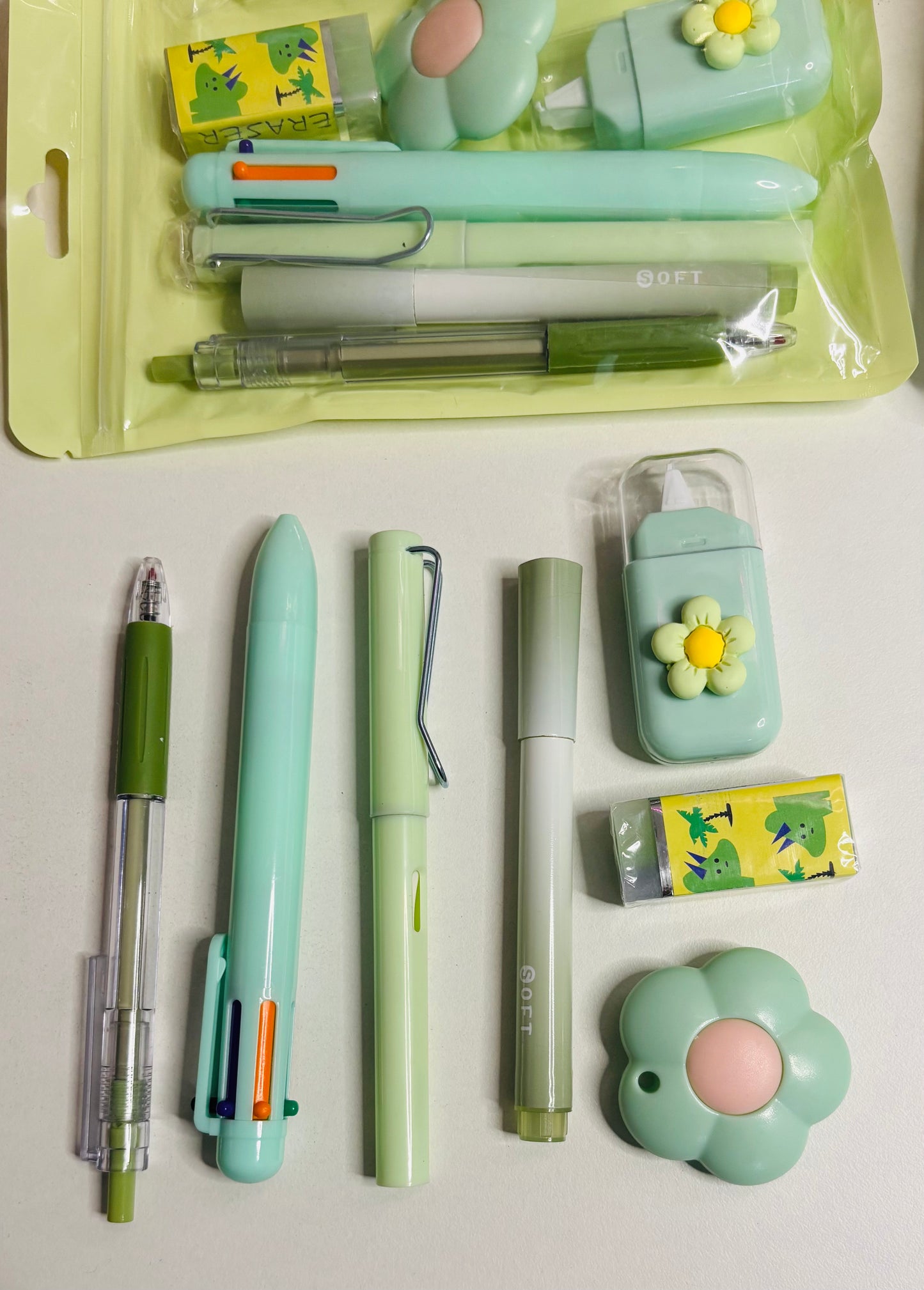 7 Pcs Asthethic Stationery Gift Set Pastel shades
