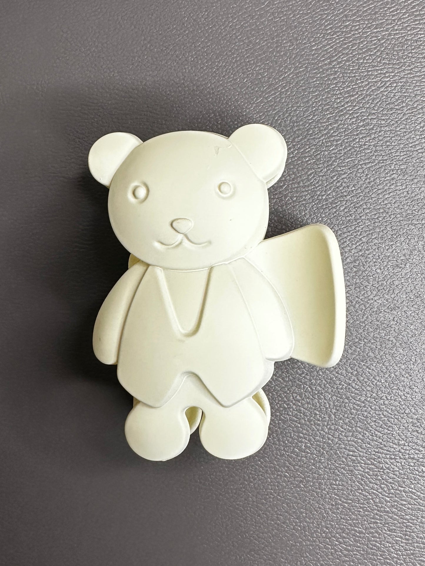 Teddy Bear Shaped Matt Claw (1 PC)