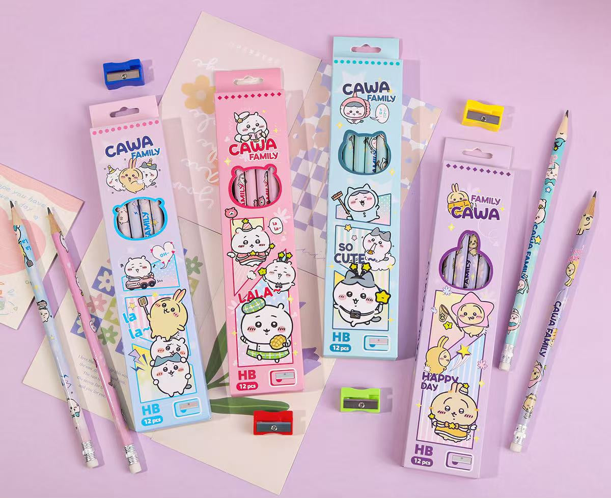 Four packaged Cawa Family HB pencils in pastel-colored boxes with cartoon characters, shown with two loose pencils on a pink background. Chinese product specifications are printed at the bottom.
