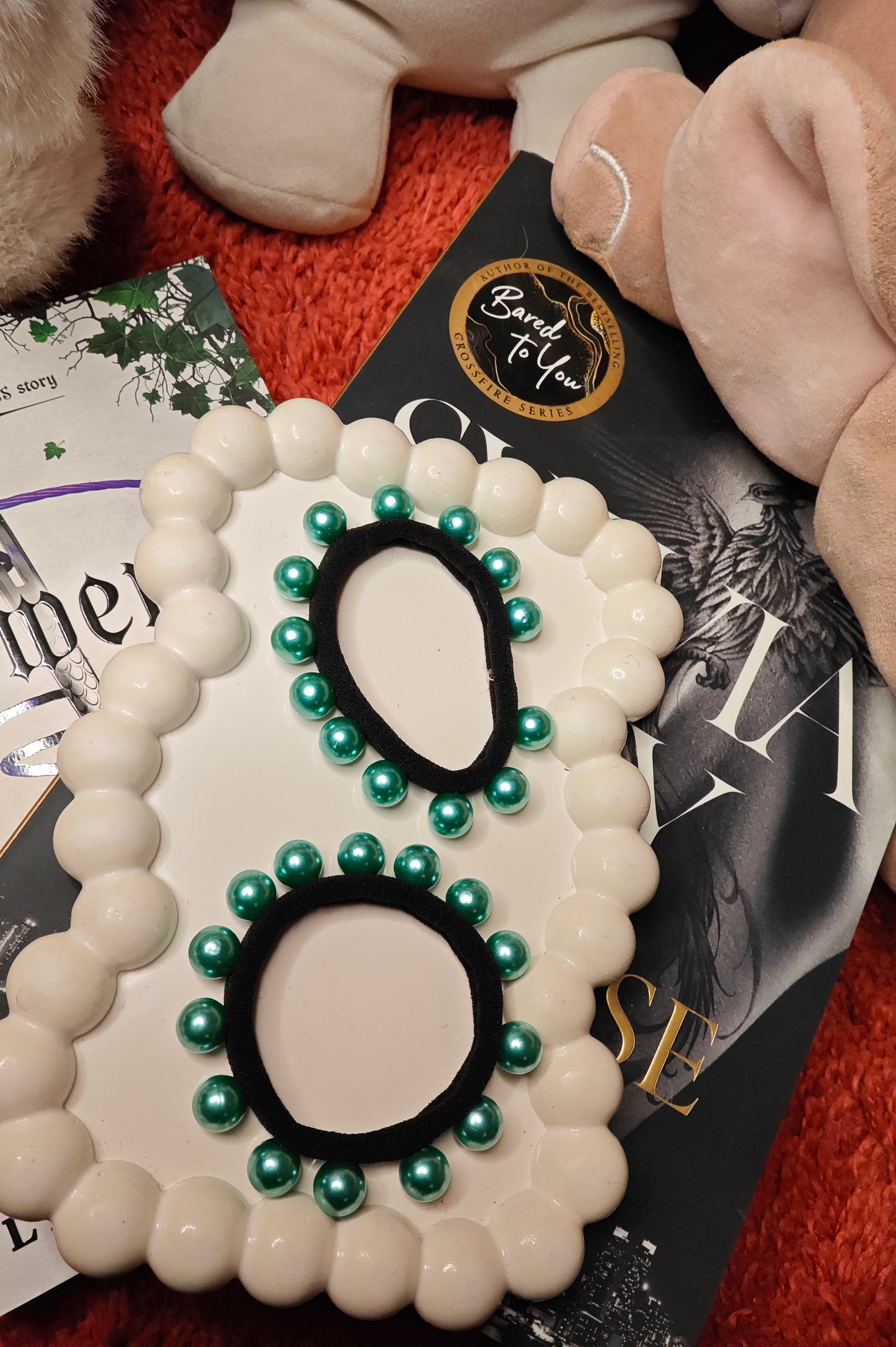 Shiny pearl hair ties (Set of 2)